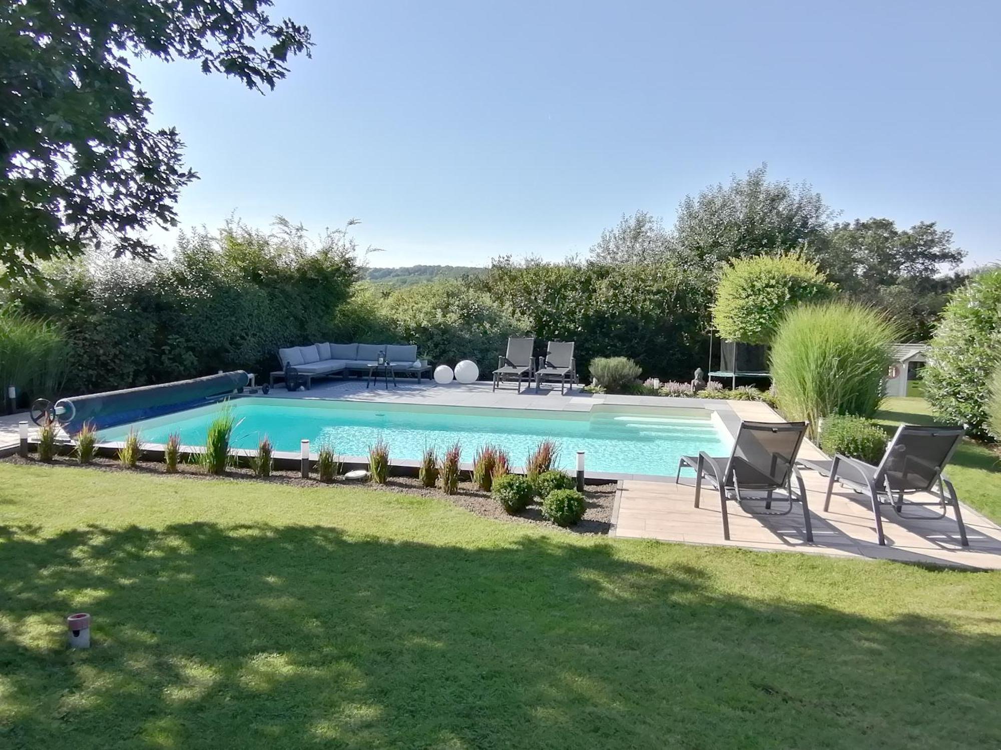 Le Clos Du Montys Louveigné Exterior photo